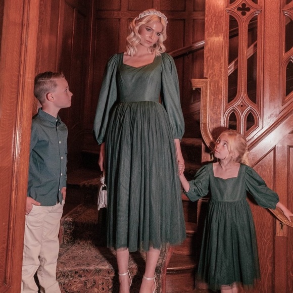 Green JessaKae Allora Dress Size Medium - Picture 1 of 4